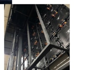 25 foot hydraulic mast structure detail on LED screen trailer